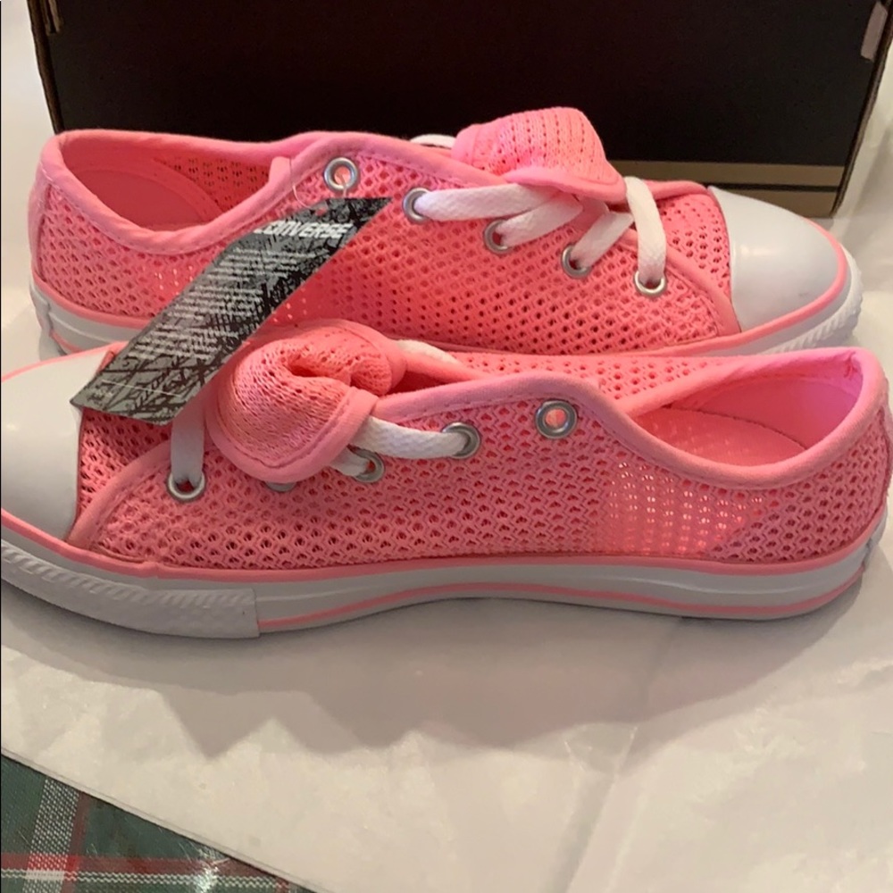 Converse - Picture 2 of 7
